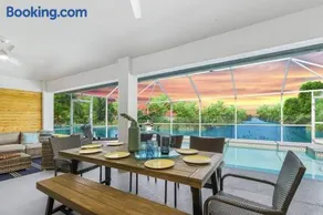 Family Retreat 4 Bedroom, Heated Pool, Pets Okay - Image 2