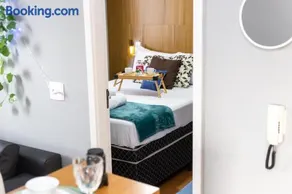 Cozy and Practical 5 Min from Airport - Image 1