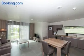 Villa 2 chambres au bord du lac de l'Eau d'Heure - Image 2