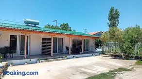 Studios Bakali - Image 2
