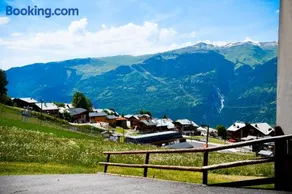 Apartamento vacacional con terraza | Vistas a la montaña | Junto al esquí - Image 2