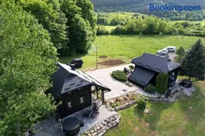 House Forest with HOT TUB - Image 2