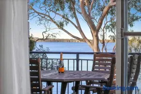 Lakefront Peace and Relaxation - Image 5