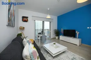 Yas Island - 2 Bedrooms, 2 toilet with shared Pool & Parking - Image 2