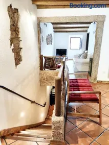 Charming House in Beirã with Garden - Image 5