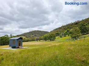 Anakie Gorge Getaway Tiny House 1 by Tiny Away - Image 1