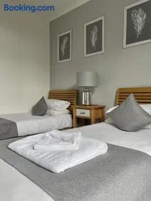 Aragon House - Image 4
