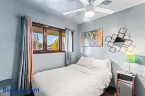 Compact, Comfortable And Cozy Too - Image 3