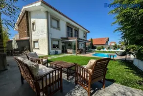 Villa con piscina cerca de la playa - Image 1