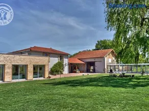 Gîte cocon avec spa et sauna à Saint-Germain-Lespinasse - Image 3