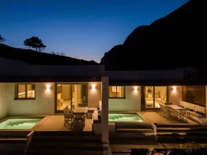 Pefki Luxury Suites - Image 1
