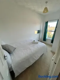 Charming, cosy 2 bed home in St Helens - Image 5