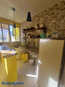 Cantinho Feliz de Muriqui / Casa amarela - Image 4