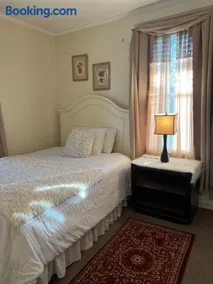 Eden's Cozy Oasis - Image 2