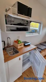 Beach-near cozy cottage - Image 2
