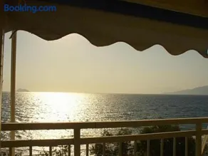 Sunset Holiday Home in Kalamaki - Image 1