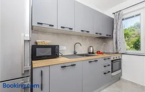2 Bedroom Stunning Apartment In Krk - Image 4