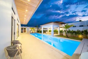 Mouana Breeze Mai Khao 5-bedroom Pool Villa 9910 - Image 2
