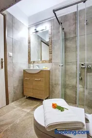 Rent House Diamond - Image 3
