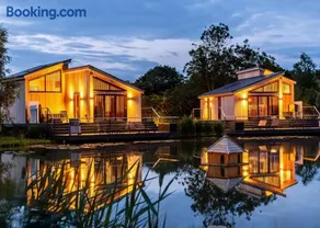 Woad Mill Lakeside Lodges - Image 5
