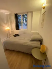 Cozy 1BR in Lyon Center - Image 2