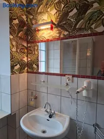 B&B Waldblick Hotel mit großem Parkplatz - Image 3