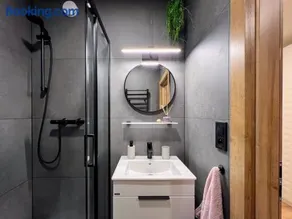 Jana's WOW apt, 3 room, free parking, 15'Airpt, 25'City - Image 4