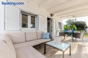 YourHouse Can Gancho Villa - Image 4