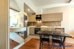 Sirius Snitch Luxury Residence with Pool & Spa - Image 3