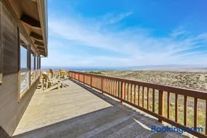 Large Oceanfront Home - Hot Tub Pets OK Deck - Image 1