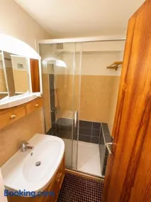 2 BR - Panormic view at foot of the slopes - Image 3