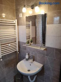 Fiesta Apartman - Image 2