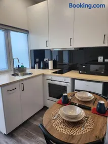 Dublin Deluxe Twin or king bed Studio Near Airport & City - Image 4