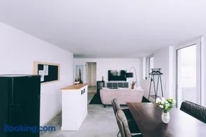 Attraente appartamento adatto alle famiglie con giardino, barbecue e terrazza | Vista sulla montagna - Image 1