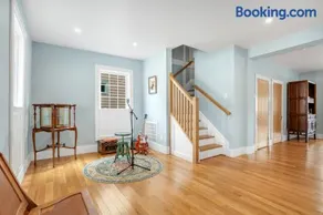 Modest Junxtion - Lovingly Restored Home in Historic Cape Charles! - Image 4