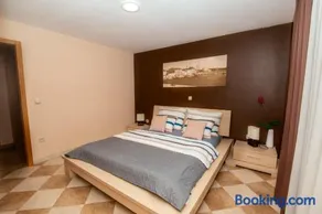 M&M Apartments - Image 4