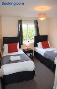 Kelpies Serviced Apartments Alexander- 2 Bedrooms - Image 2