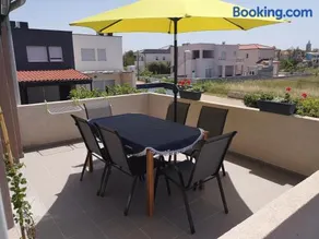 Apartmani Zara - Image 2