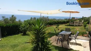 Panorama Olive Garden Apartment - Image 1