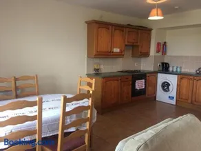 37 Atlantic Point, Ground Floor, Sea View Apartment sleeps 6 - Image 2