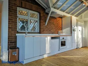 Easytoostay Paygate Cottage Brenchley - Image 2
