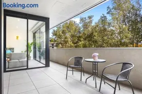 Morden Urban 2Bed in Waterloo - Image 4