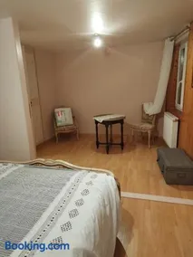 Maison Appartement plein Centre Saint Astier - Image 4