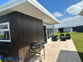 Beautiful Chalet, 18 Cordova, Selsey Country Club - Image 3