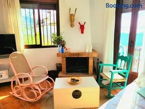 Luminoso con vistas y chimenea apto mascotas - Image 1