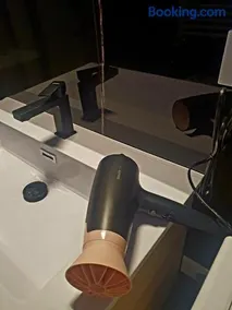 La Casa de Papel - Self Check in, Smart Tv, tutti i confort, appartamento privato non condiviso - Image 5