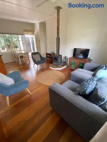 Miss Bullens Cottage - Image 2