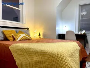 -No22- Comfy Room in a House - 5 min to Green Line T Station & Newton Wellesley Hospital at Newton Boston - Image 3