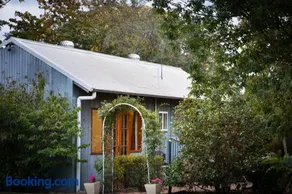 Riverlea Cottage - Image 1