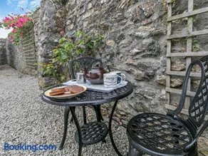 3 Bed in Redruth oc-37014 - Image 4